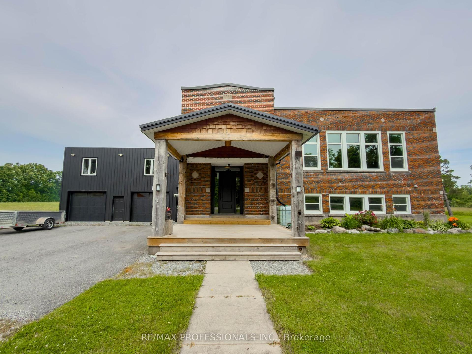 1744 Ridgemount Road — photo 1