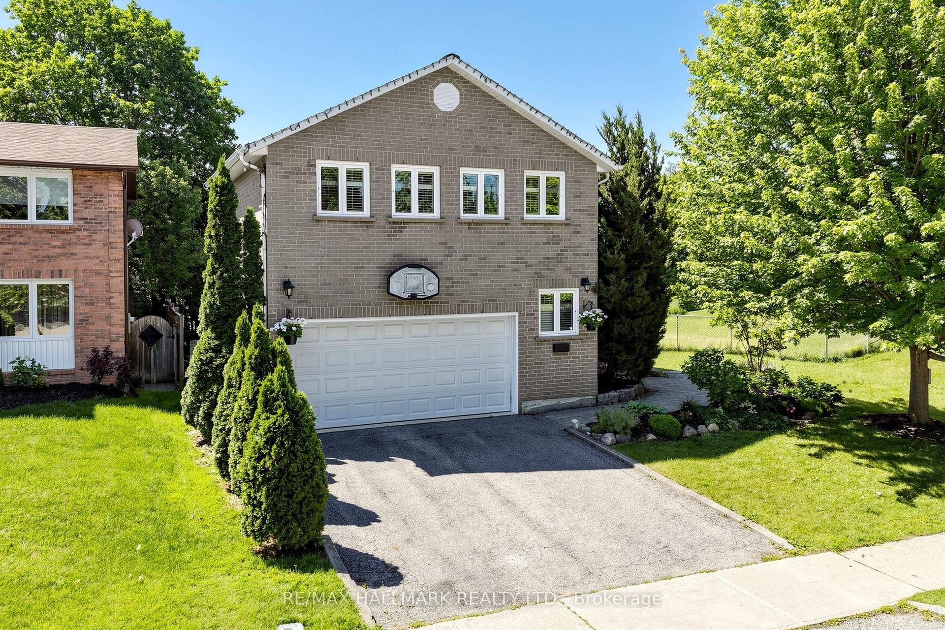 145 Old Surrey Lane, Richmond Hill — Detached for sale, photo 1