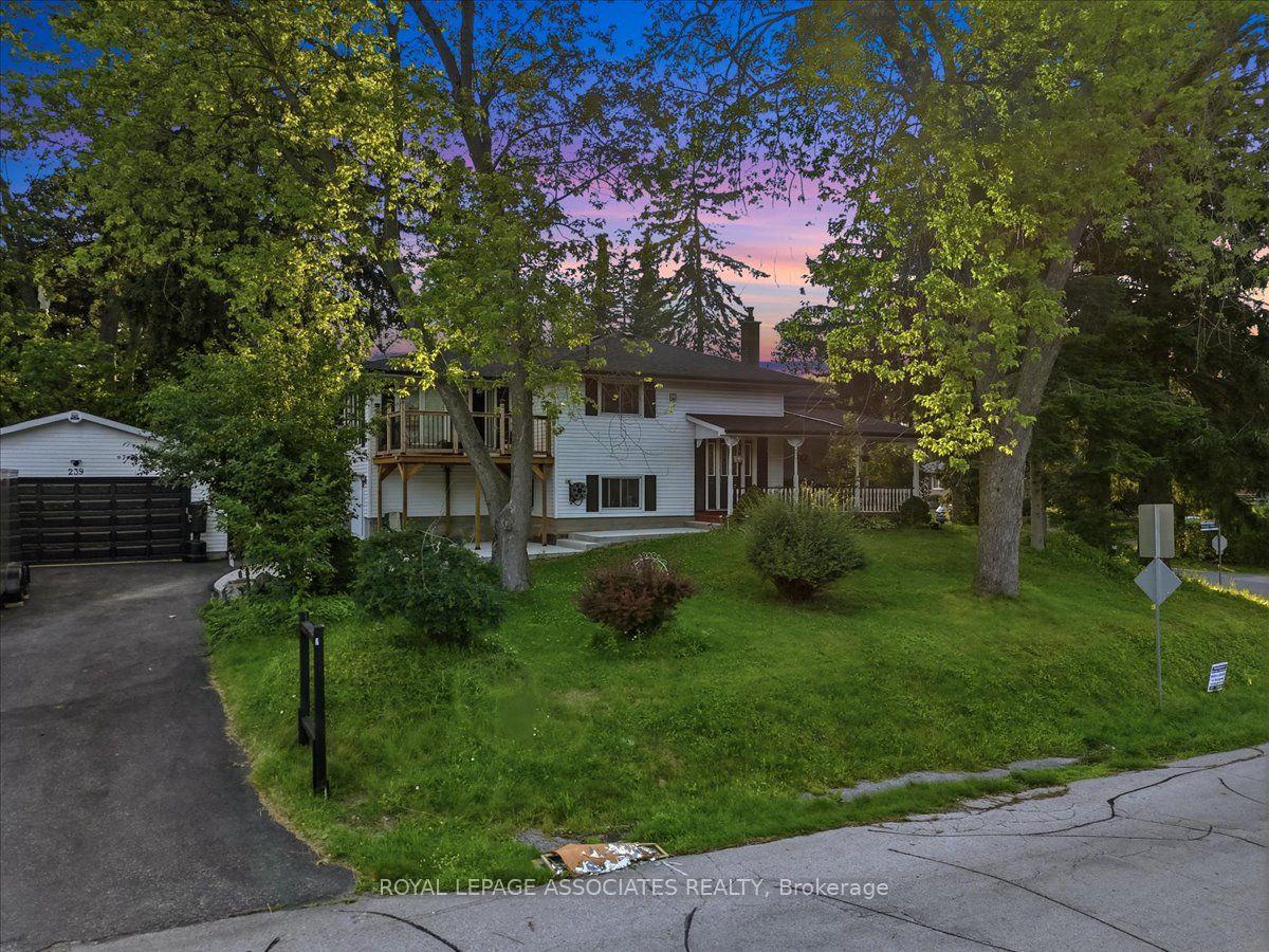 239 Island Road, Toronto — Detached for sale, photo 1