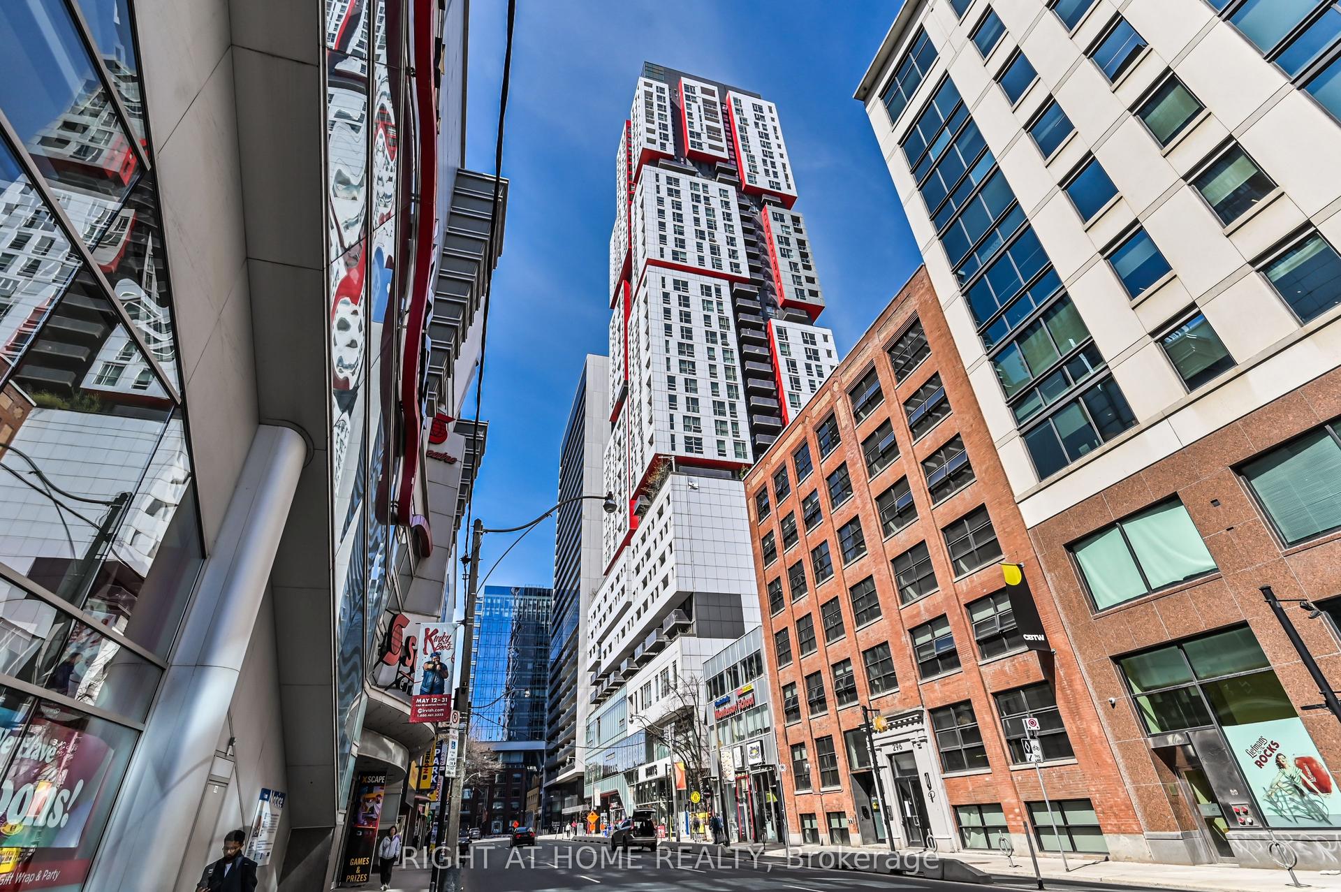 318 Richmond Street W 3506 #3506, Toronto — Condo for lease, photo 1