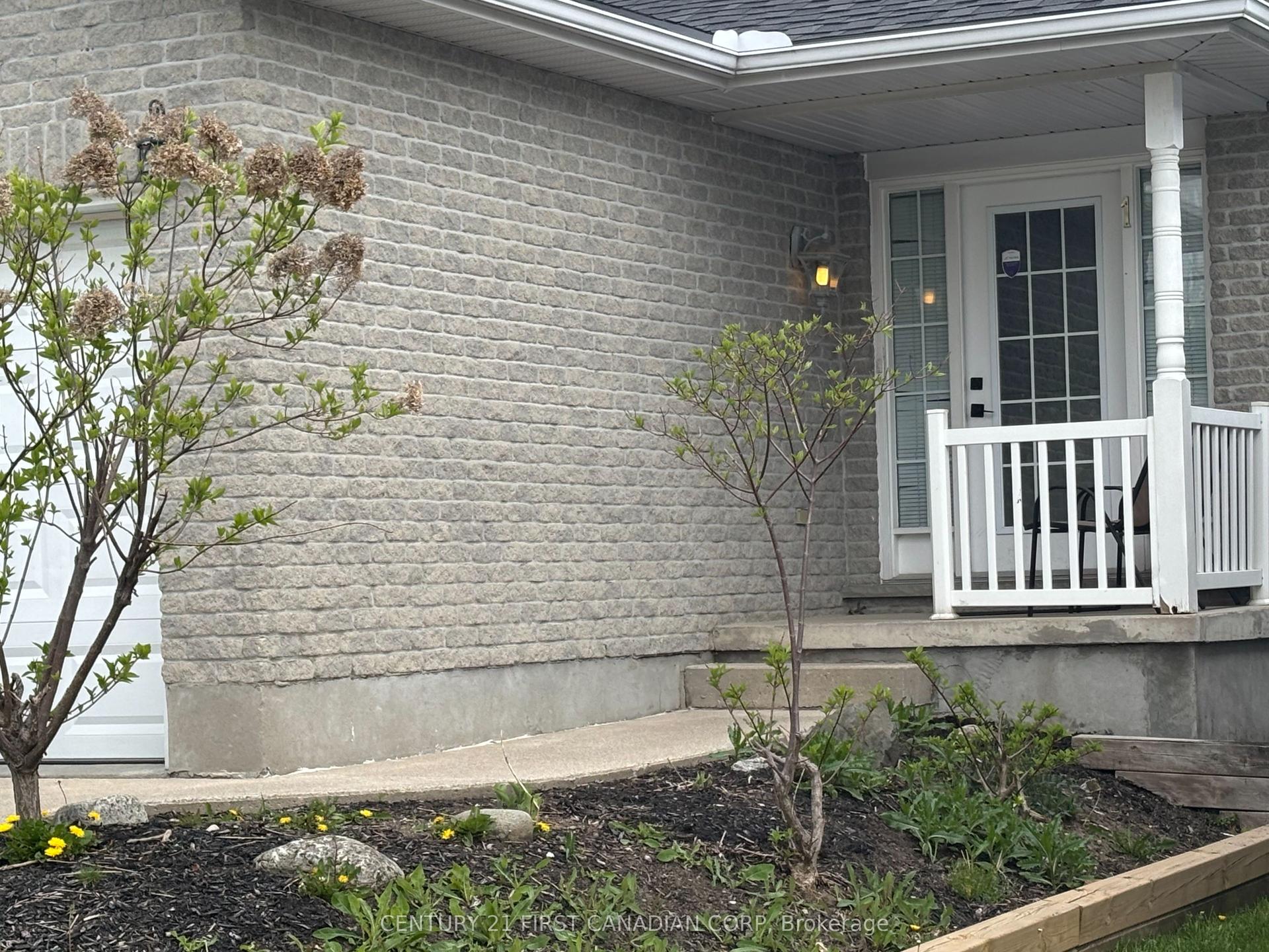 86 Loggers Grove Lower level #Lower level — photo 1