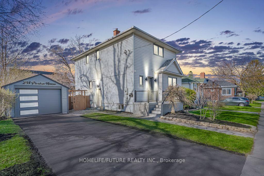 264 Punshon Avenue — photo 1