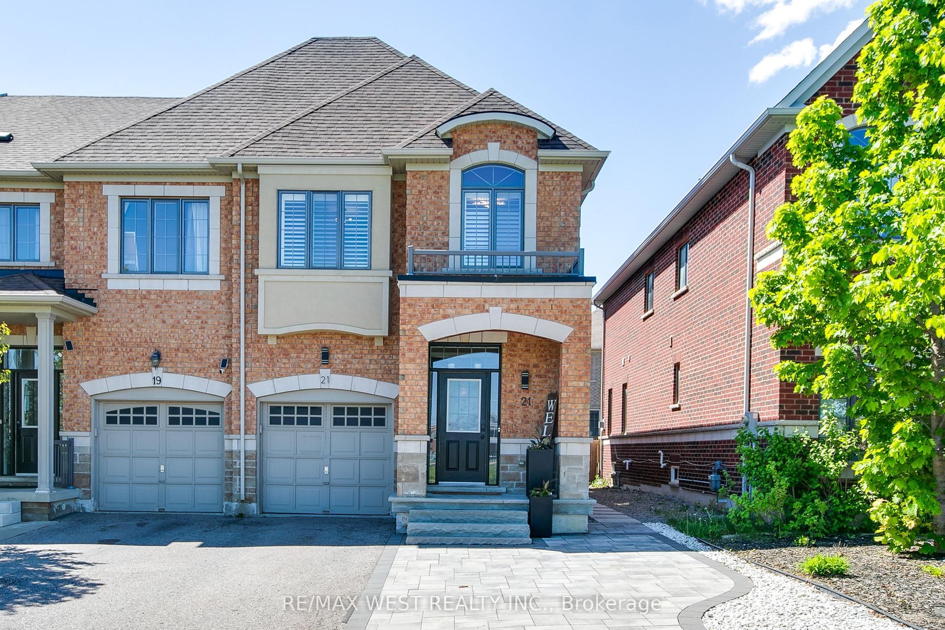 21 Sibella Way — photo 1