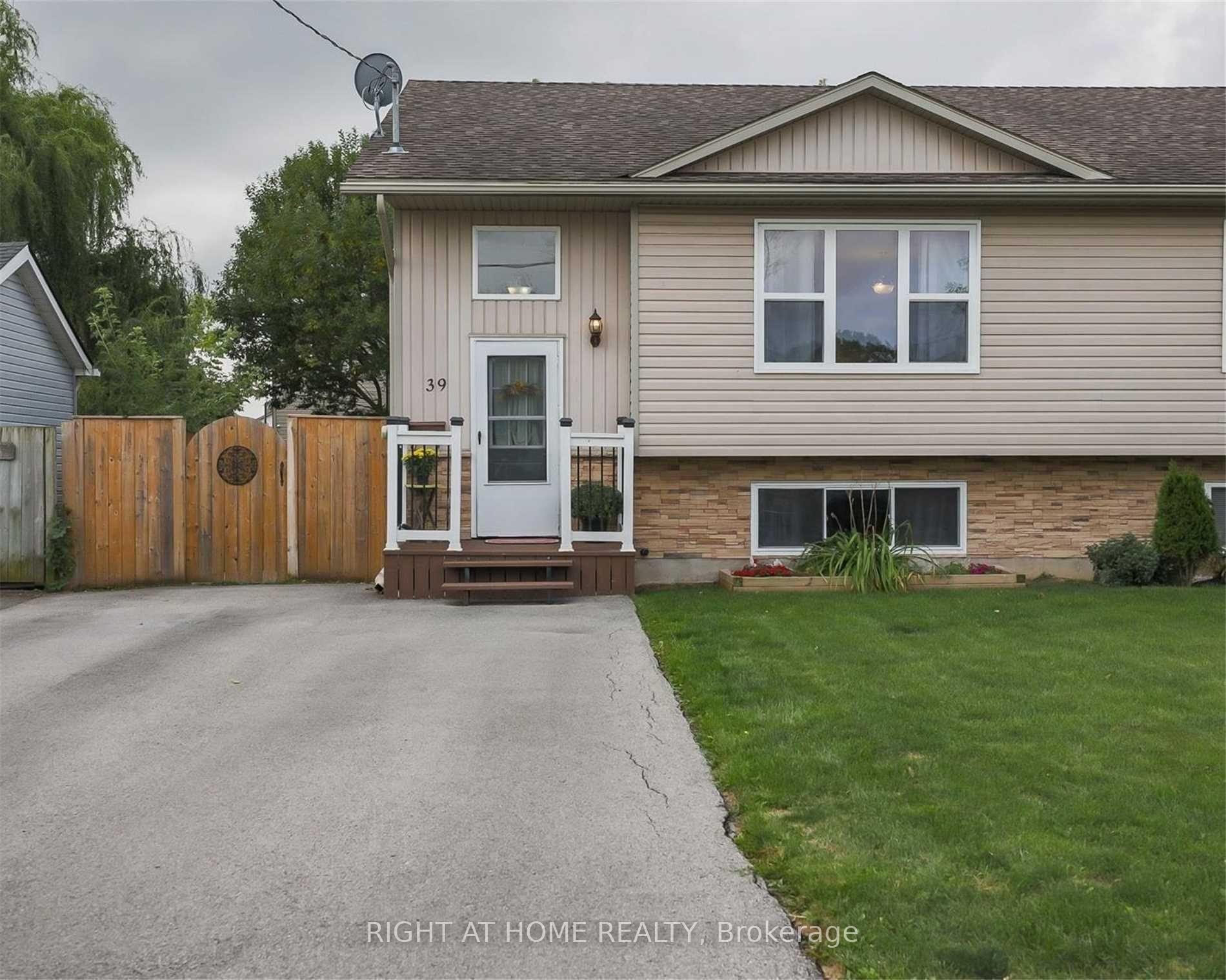 39 Cumming Street — photo 1