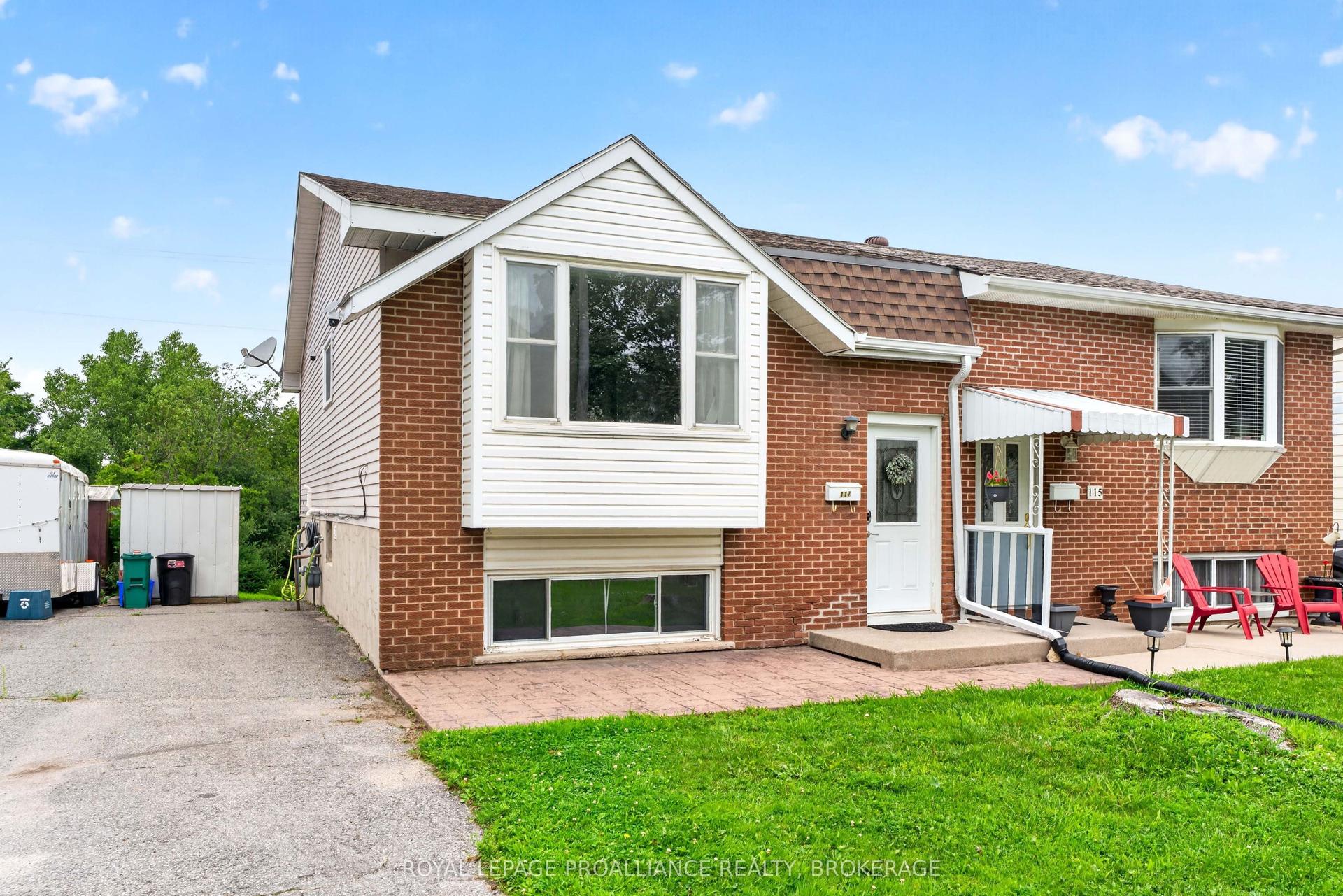 117 Wycliffe Crescent, Kingston — Semi-Detached for sale, photo 1