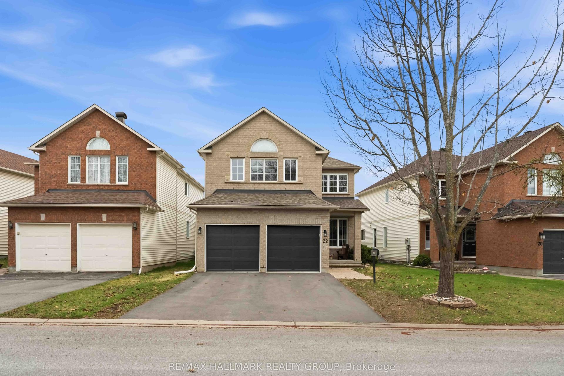 22 Oak Grove Street — photo 1