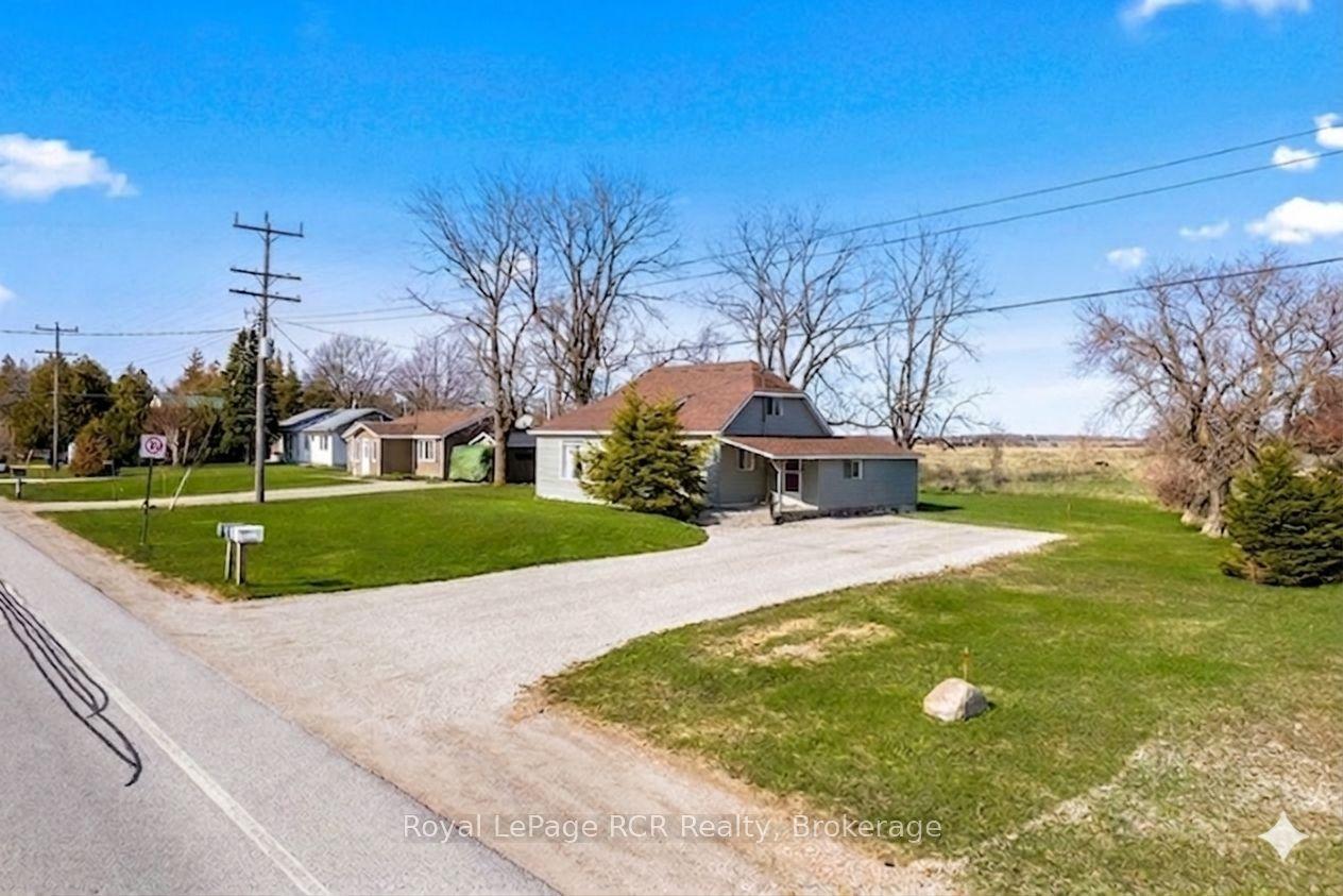 2882 6 Highway — photo 1