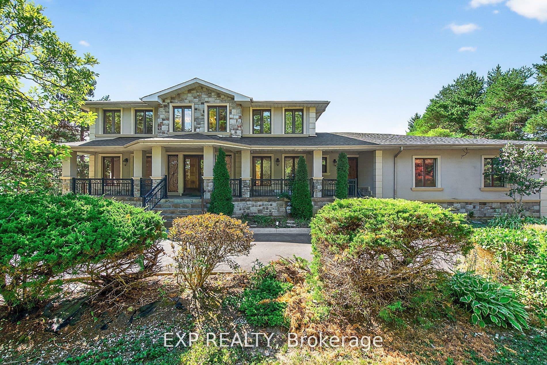 315 Stephanie Boulevard — photo 1