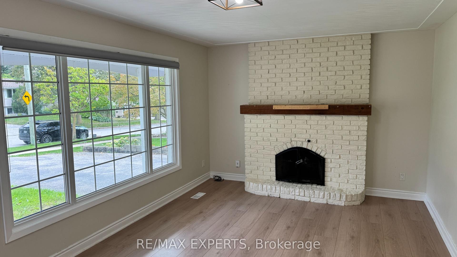 115 Uplands Drive, Kitchener — Detached for lease, photo 1