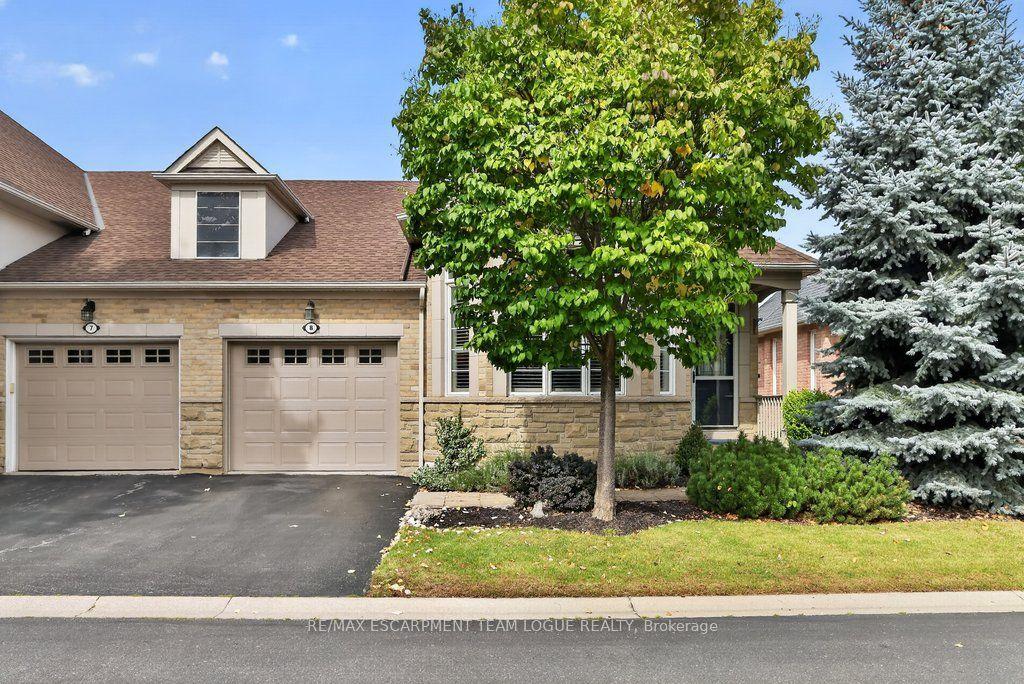 4400 Millcroft Park Drive 8 #8, Burlington — Townhouse for sale, photo 1