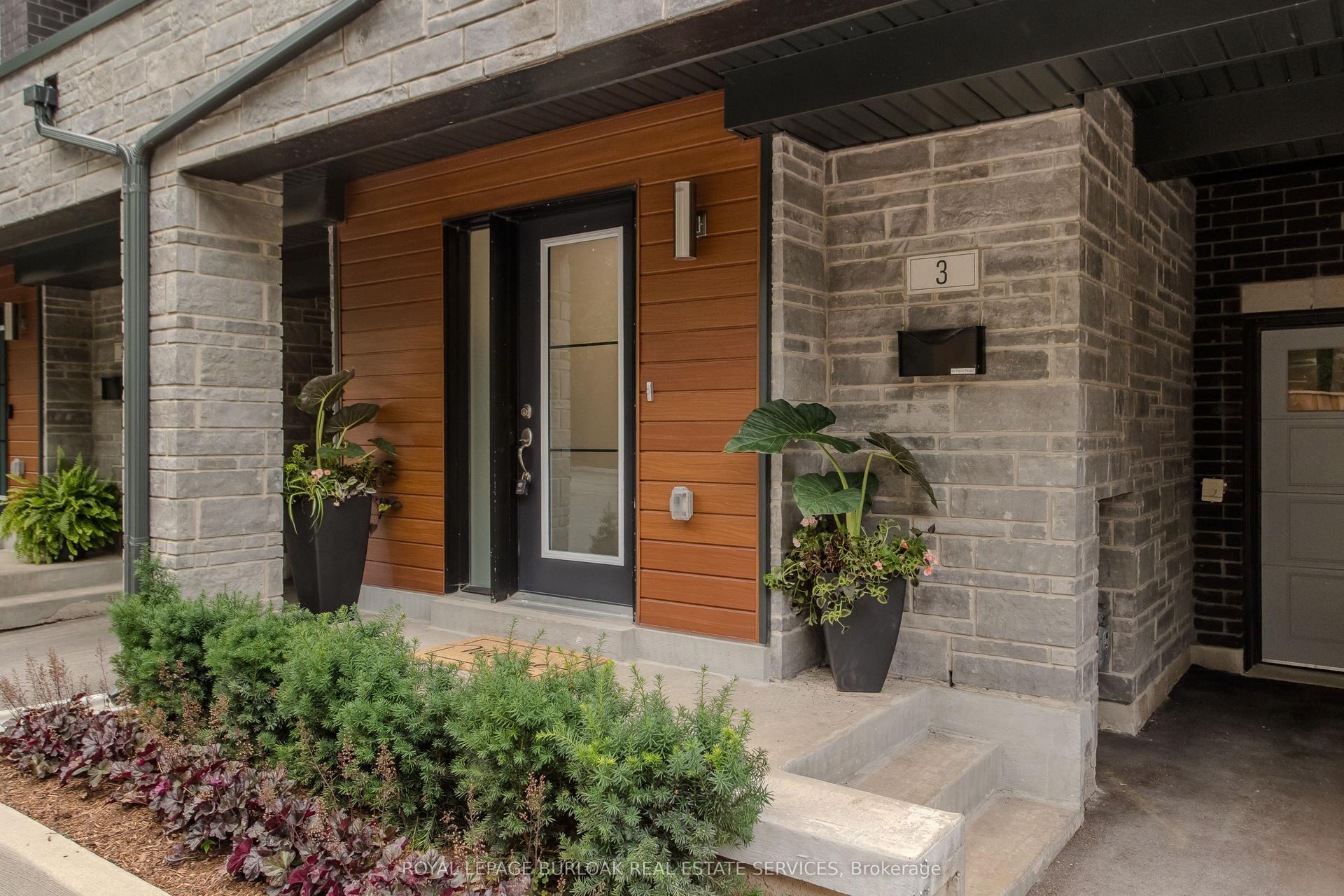 2071 Ghent Avenue 3 #3, Burlington — Condo Town for sale, photo 1