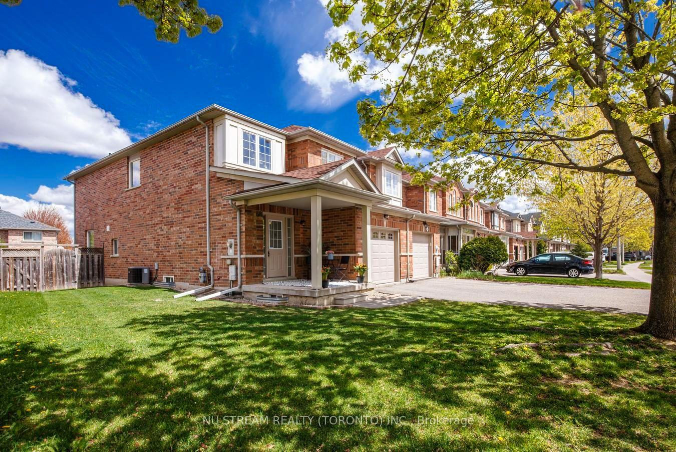 58 RIDEAU Drive — photo 1