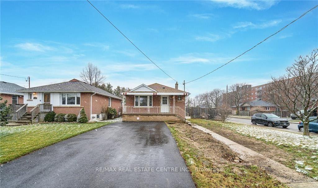 364 EAST 14TH Street Upper Floor Only #Upper Floor Only, Hamilton — Detached for lease, photo 1