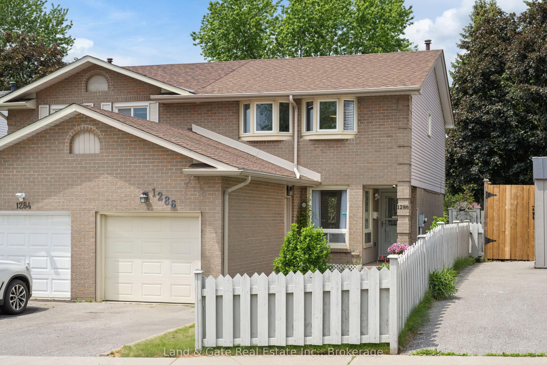 1286 Pinehurst Avenue — photo 1