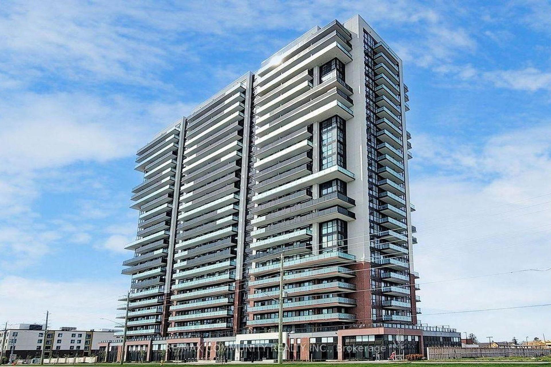 2550 Simcoe Street N 2402 #2402 — photo 1