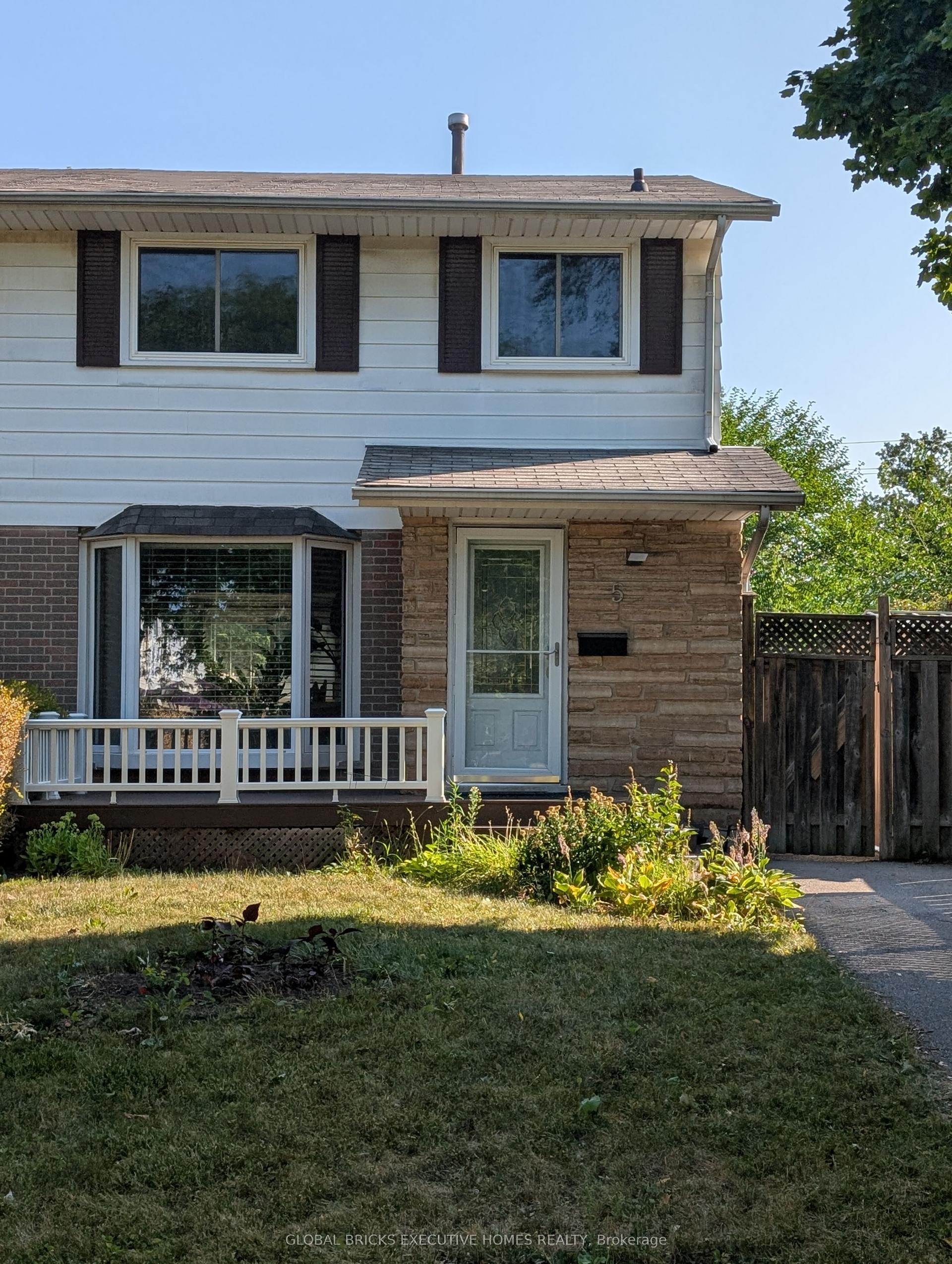 5 Onslow Court room#4 #room#4, Oakville — Semi-Detached for lease, photo 1