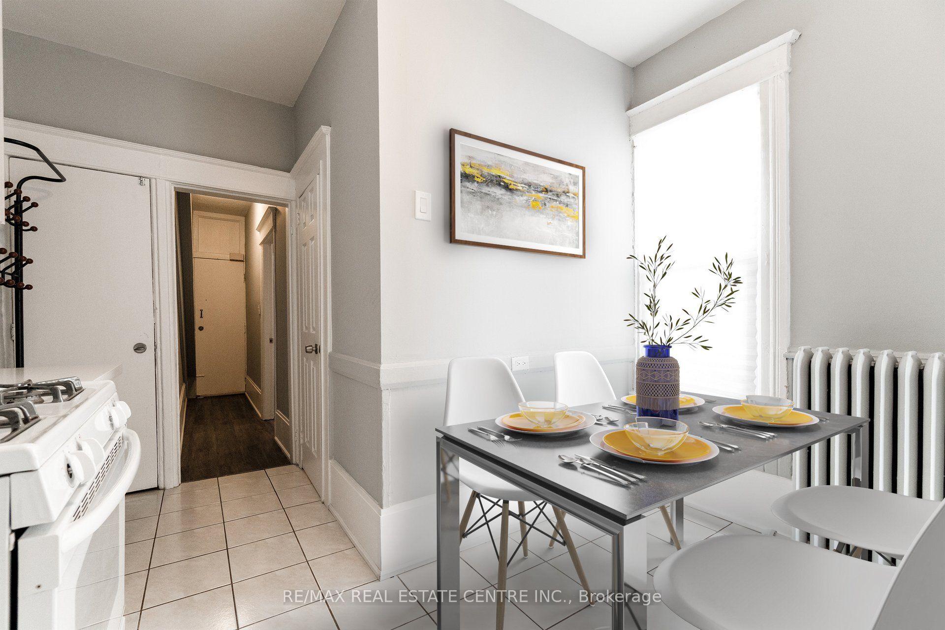 1413 Dundas Street 1 #1, Toronto — Townhouse for lease, photo 1