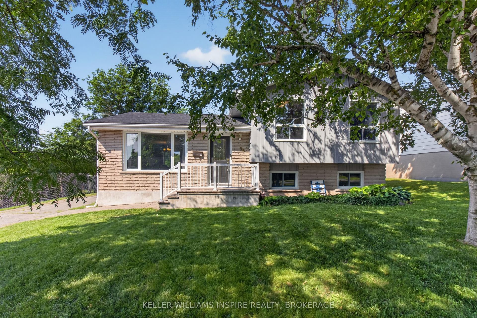38 Westran Road, Loyalist — Detached for sale, photo 1