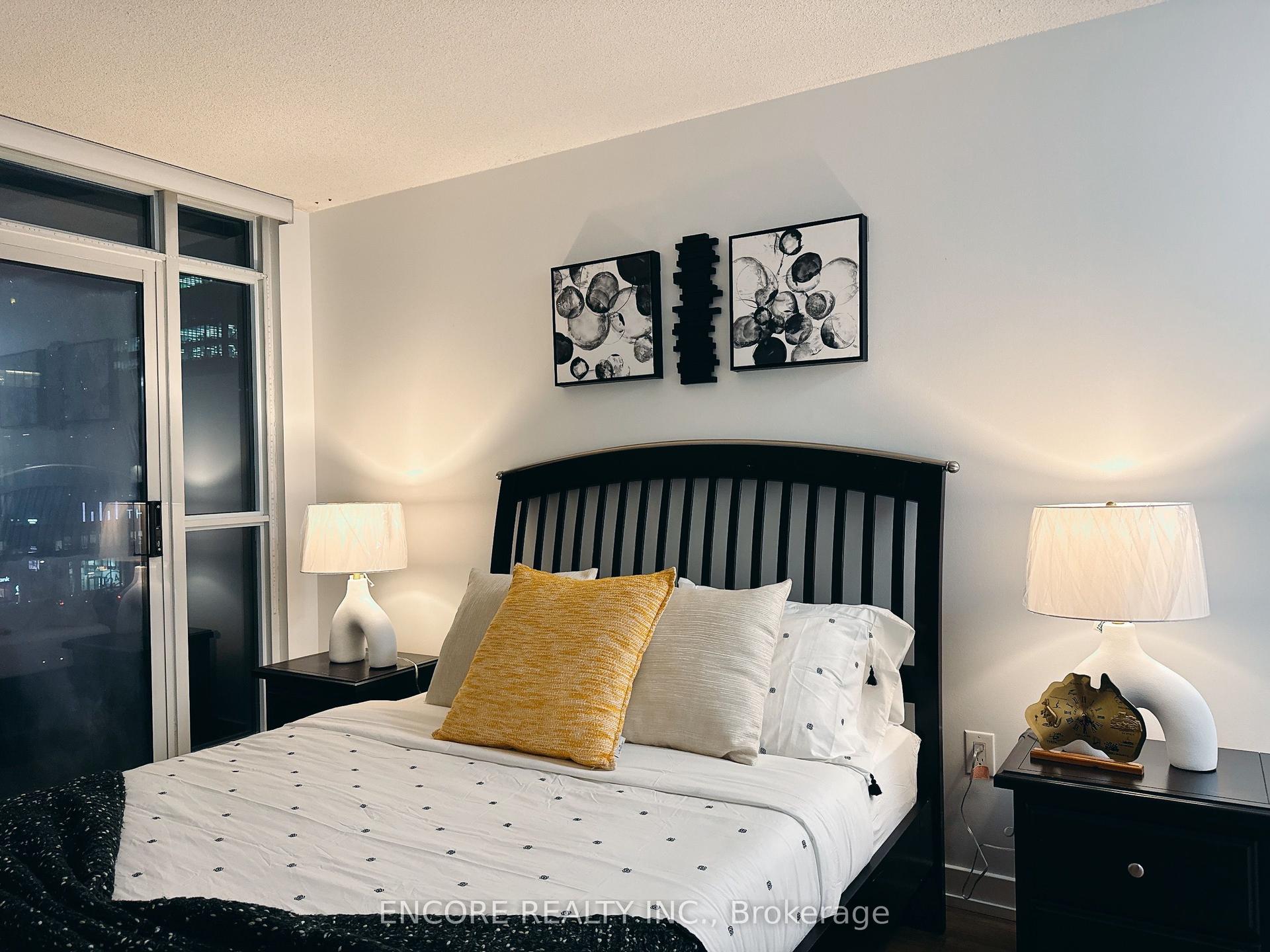 25 Capreol Court 706 #706, Toronto — Condo for lease, photo 1