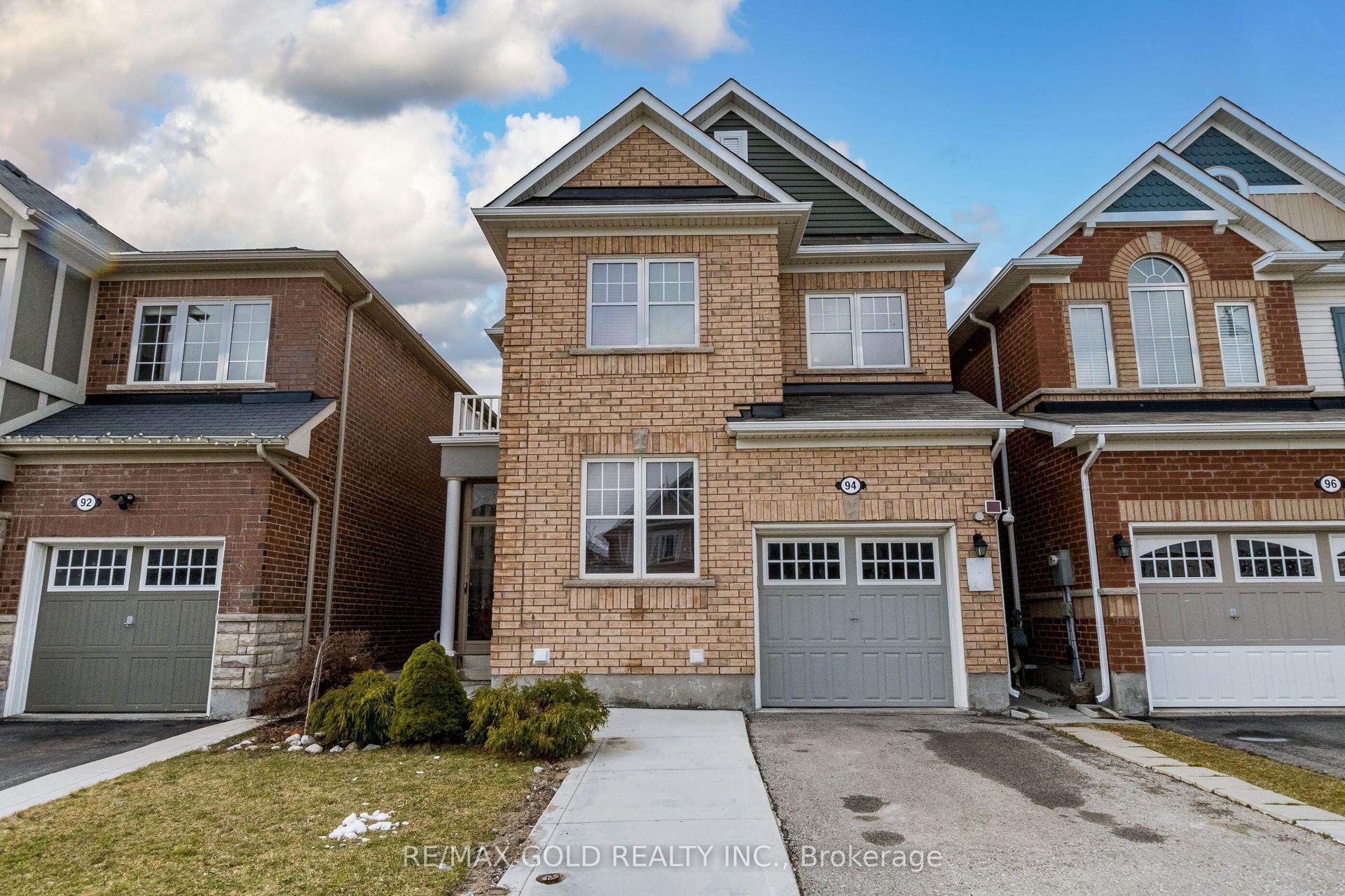 94 Robert Parkinson Drive — photo 1