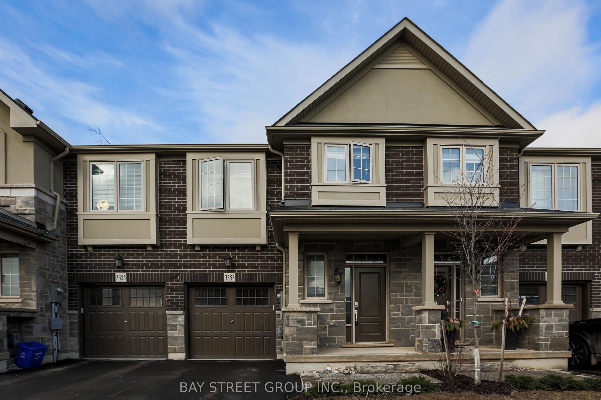 3353 Mockingbird Common Drive — photo 1