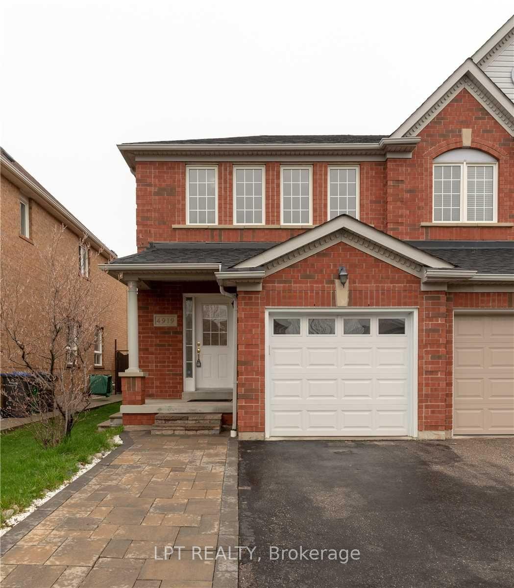4919 Southampton Drive, Mississauga — Semi-Detached for lease, photo 1