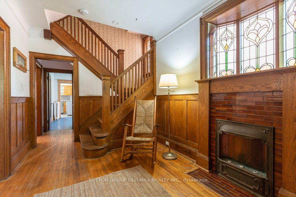 19 Biggar Avenue — photo 1
