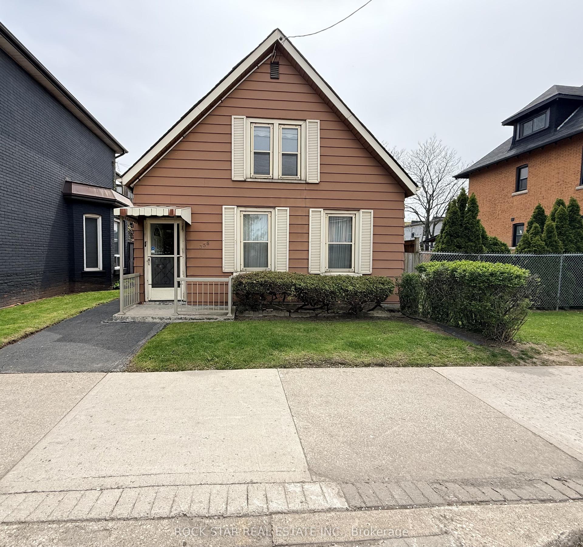 358 Barton Street E — photo 1