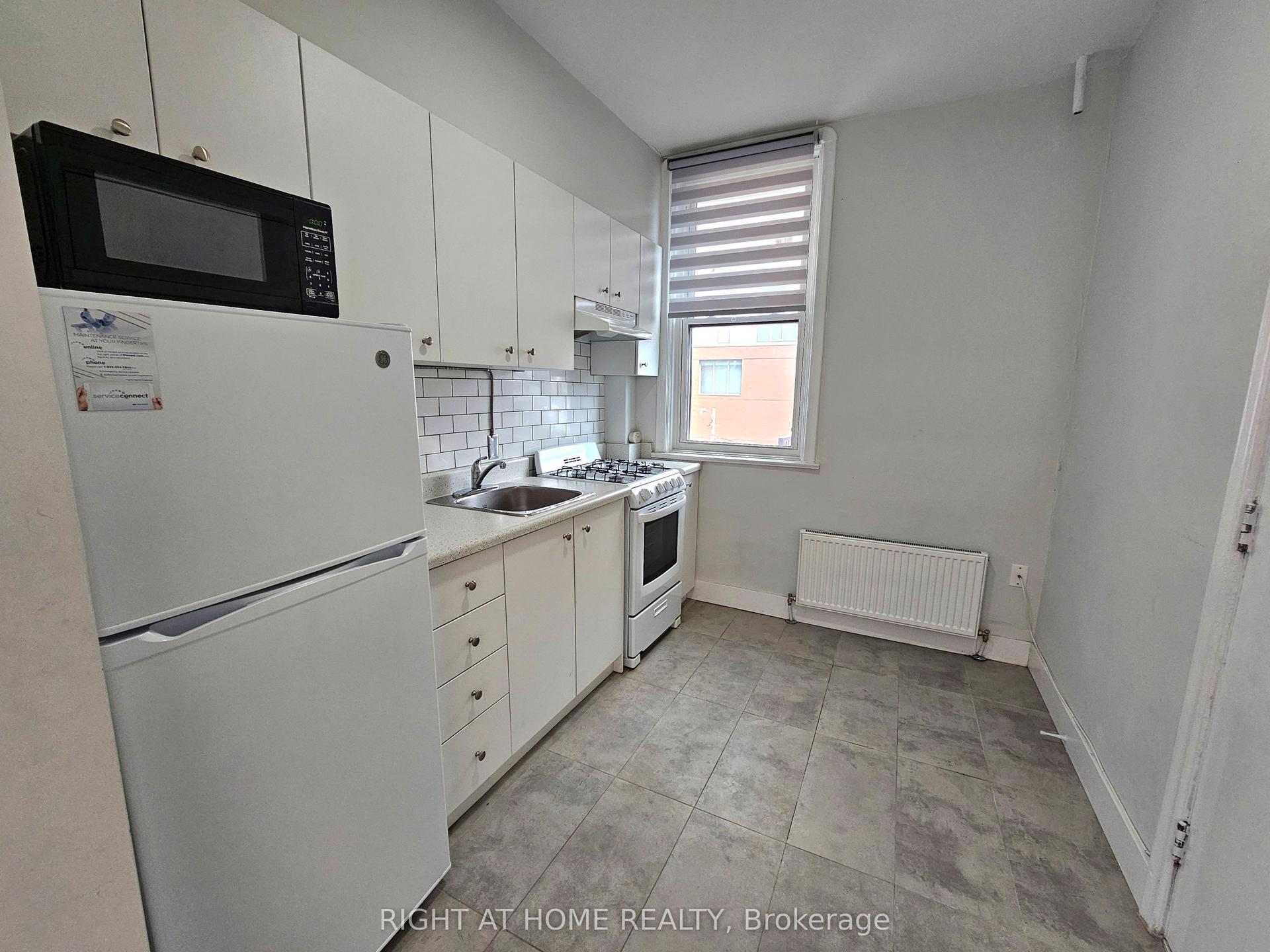 437 Spadina Avenue 3 #3 — photo 1