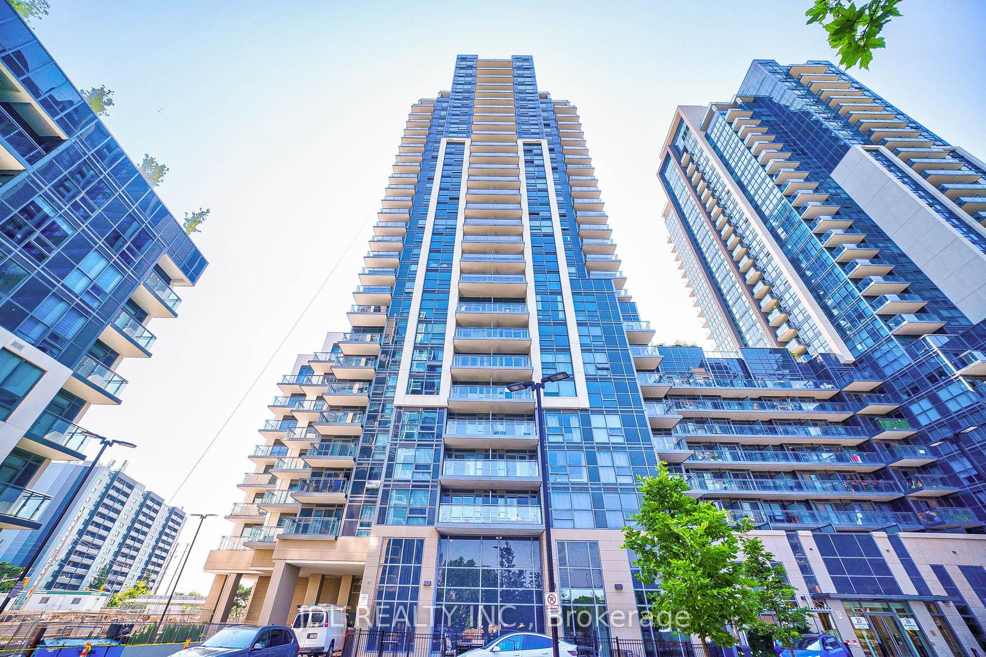 20 Meadowglen Place 334 #334, Toronto — Condo for lease, photo 1