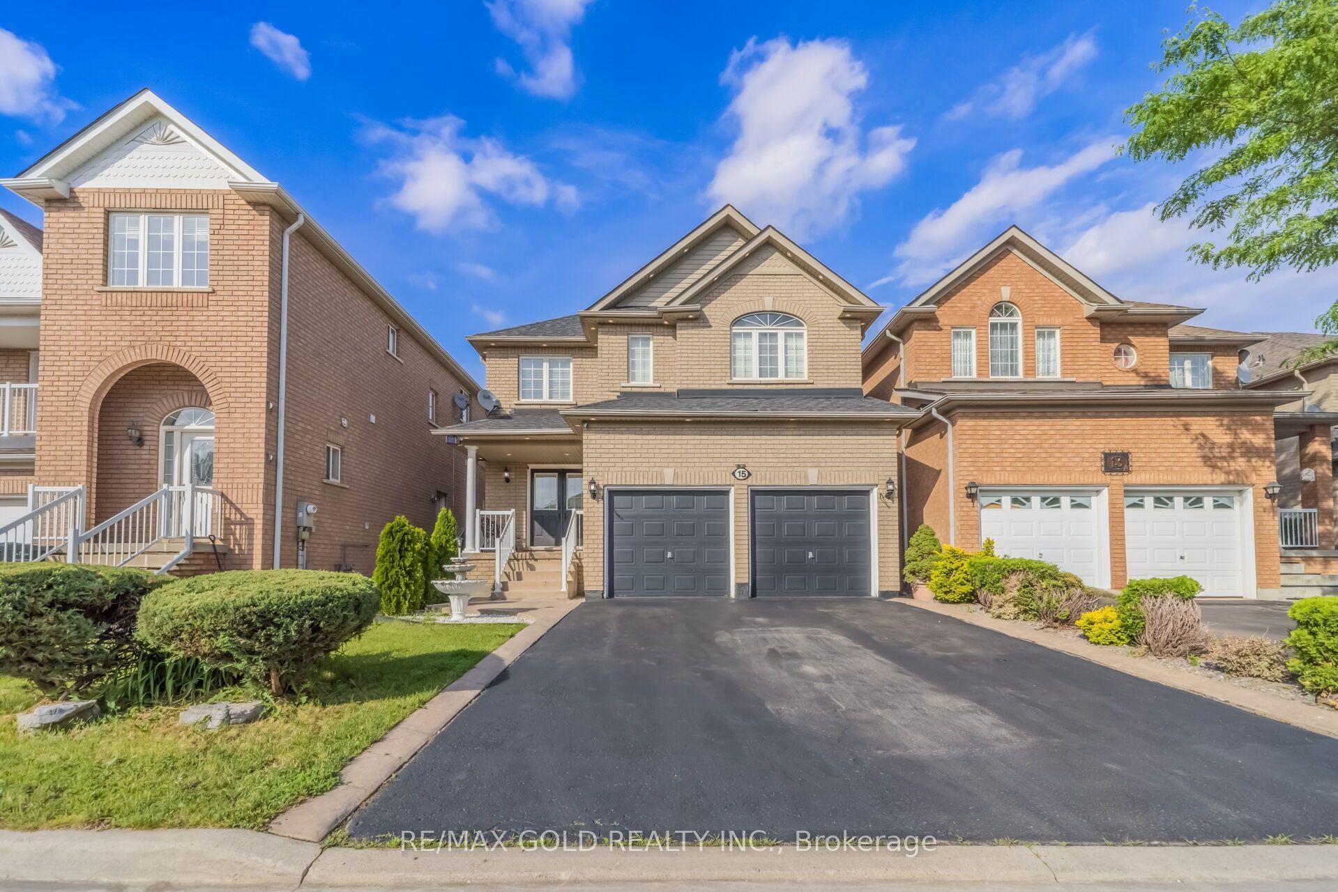 15 Newark Way, Brampton — Detached for sale, photo 1