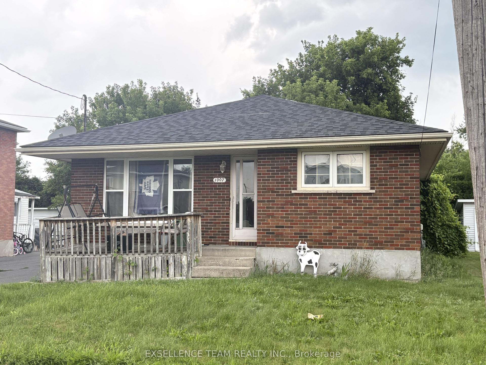 1007 GRAND Avenue, Cornwall — Detached for sale, photo 1
