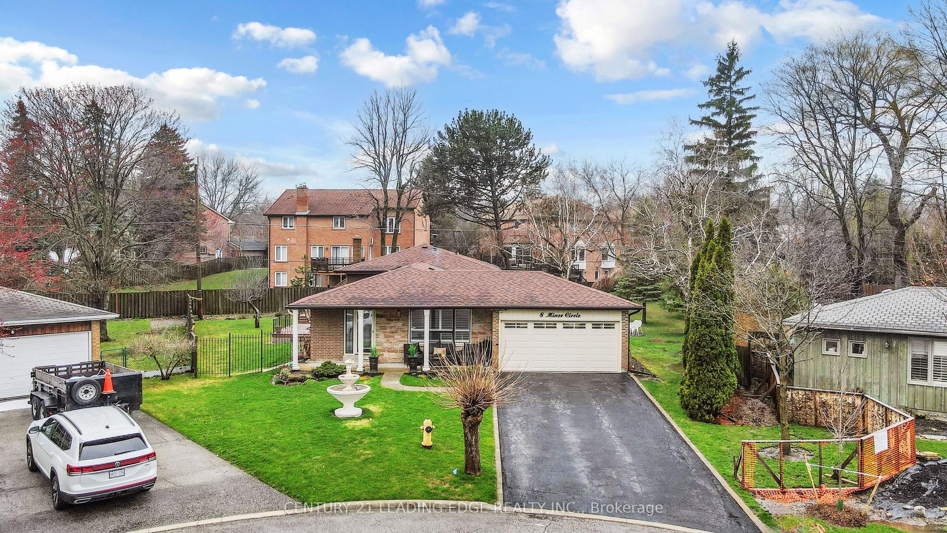 8 Miner Circle — photo 1