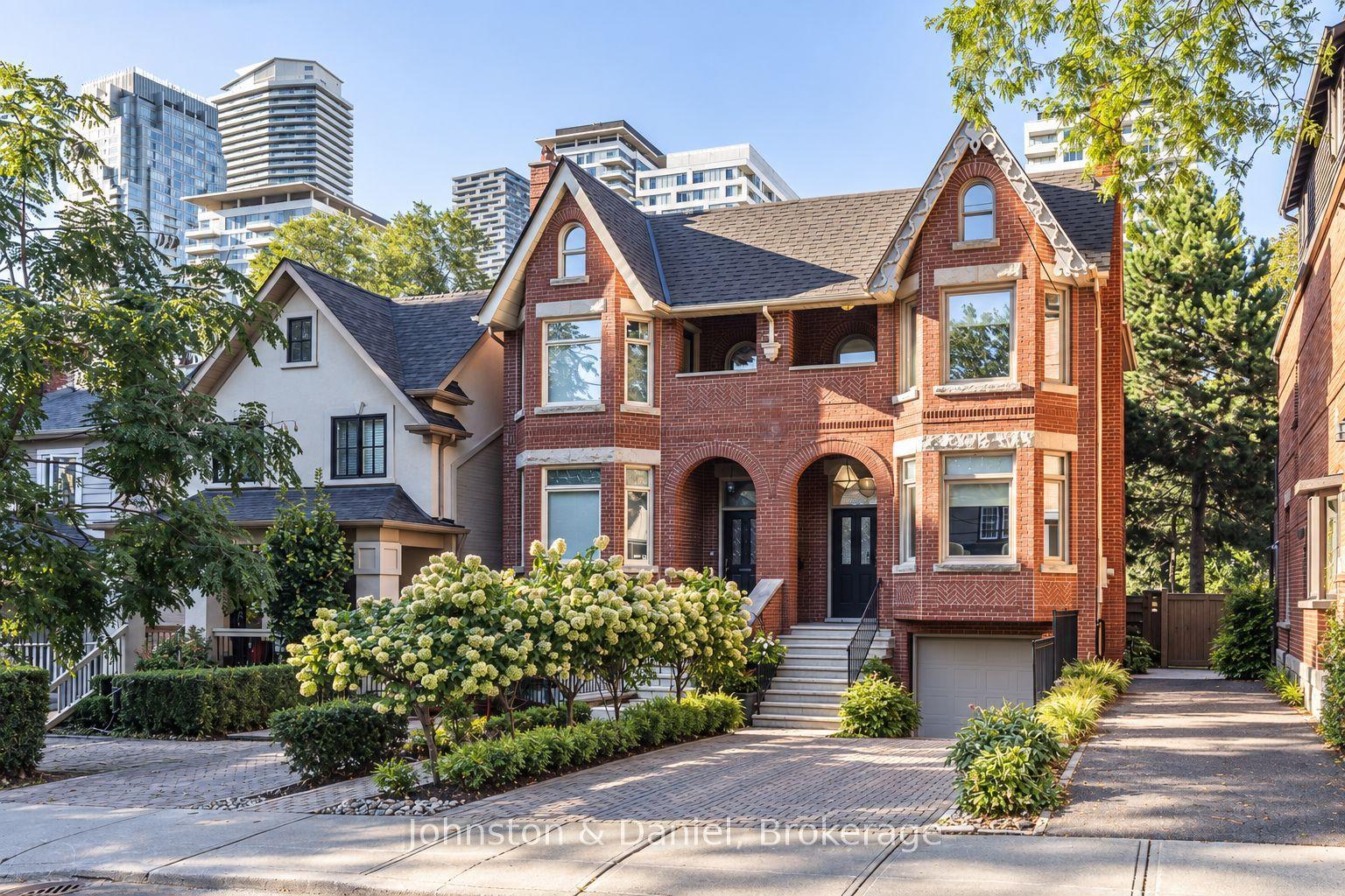 152 Hillsdale Avenue E, Toronto — Semi-Detached for sale, photo 1