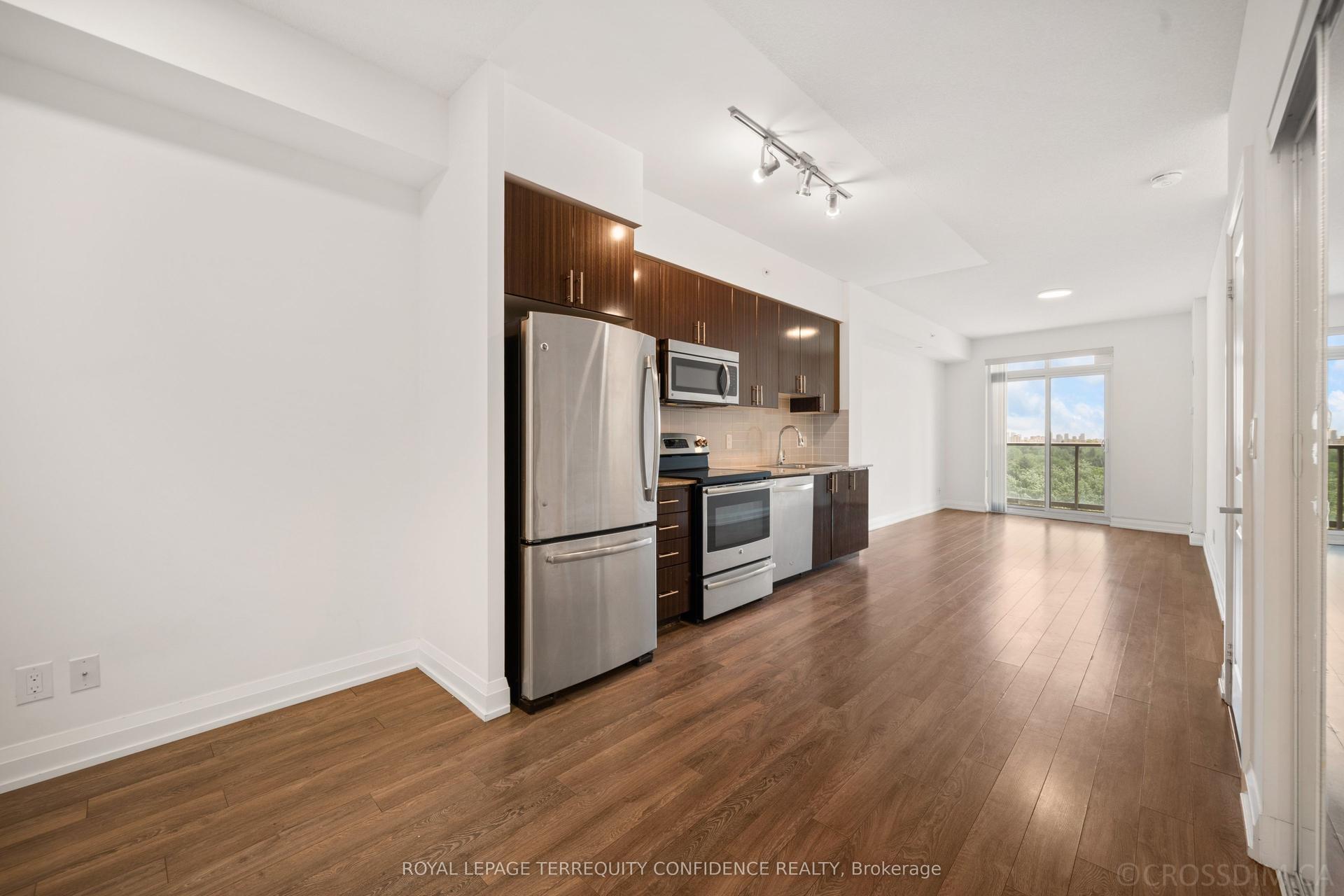 7161 Yonge Street 727 #727 — photo 1