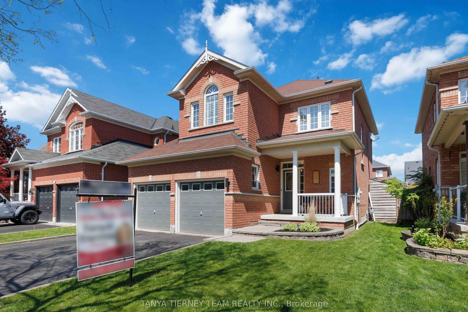 9 Penhurst Drive — photo 1