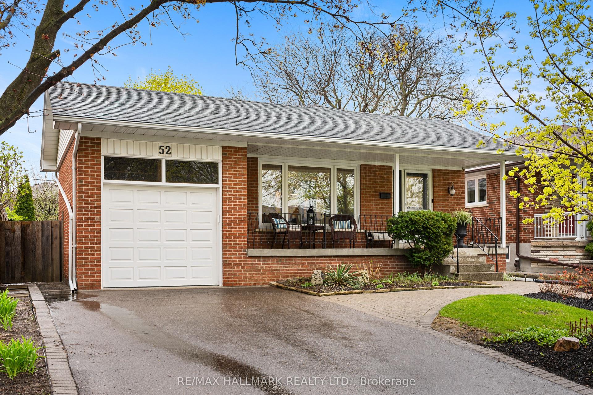 52 Richland Crescent — photo 1