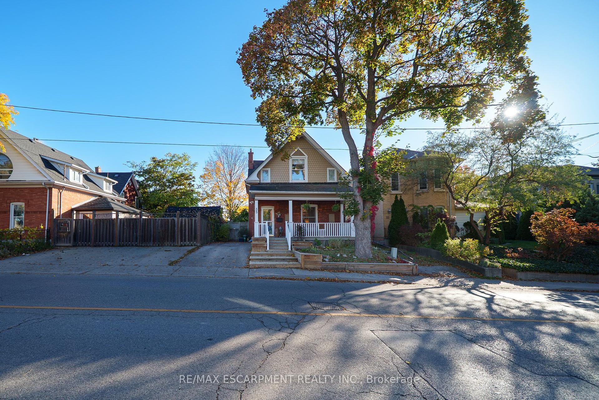 35 Murray Street — photo 1