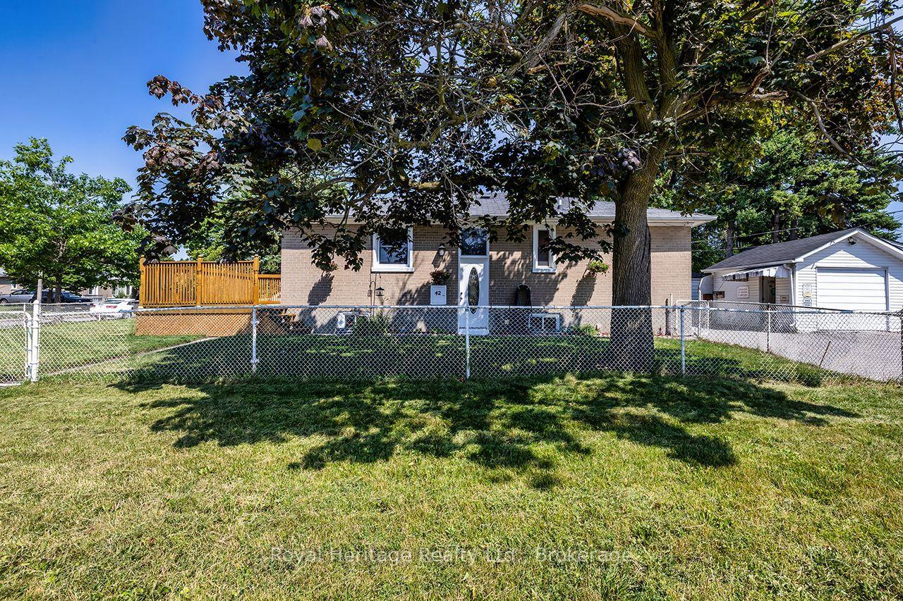42 Thorncroft Crescent, Ajax — Detached for sale, photo 1
