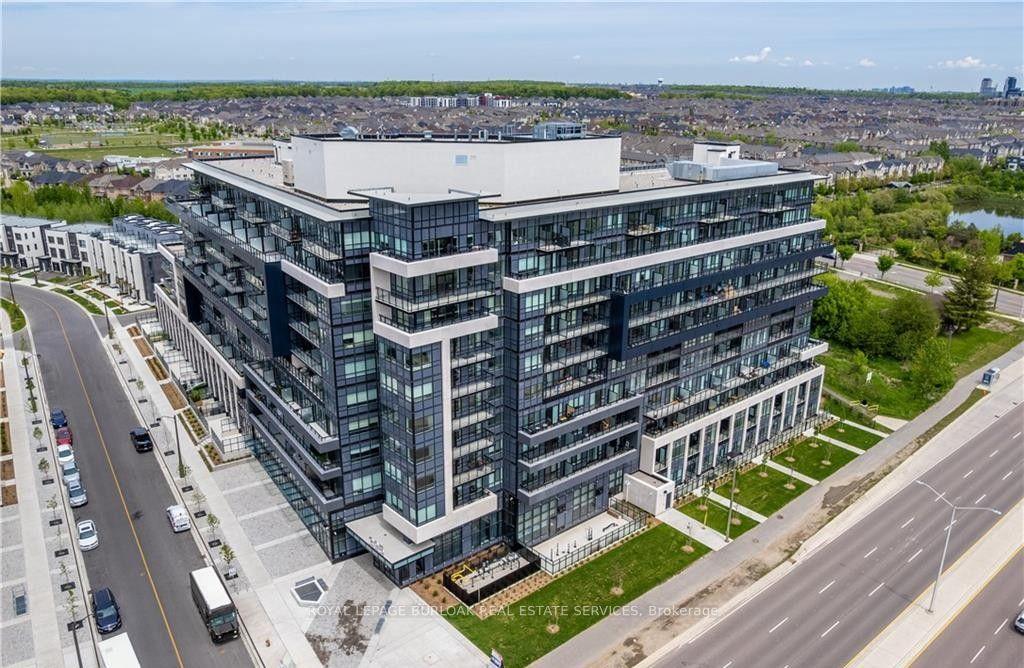 395 Dundas Street W 801 #801 — photo 1