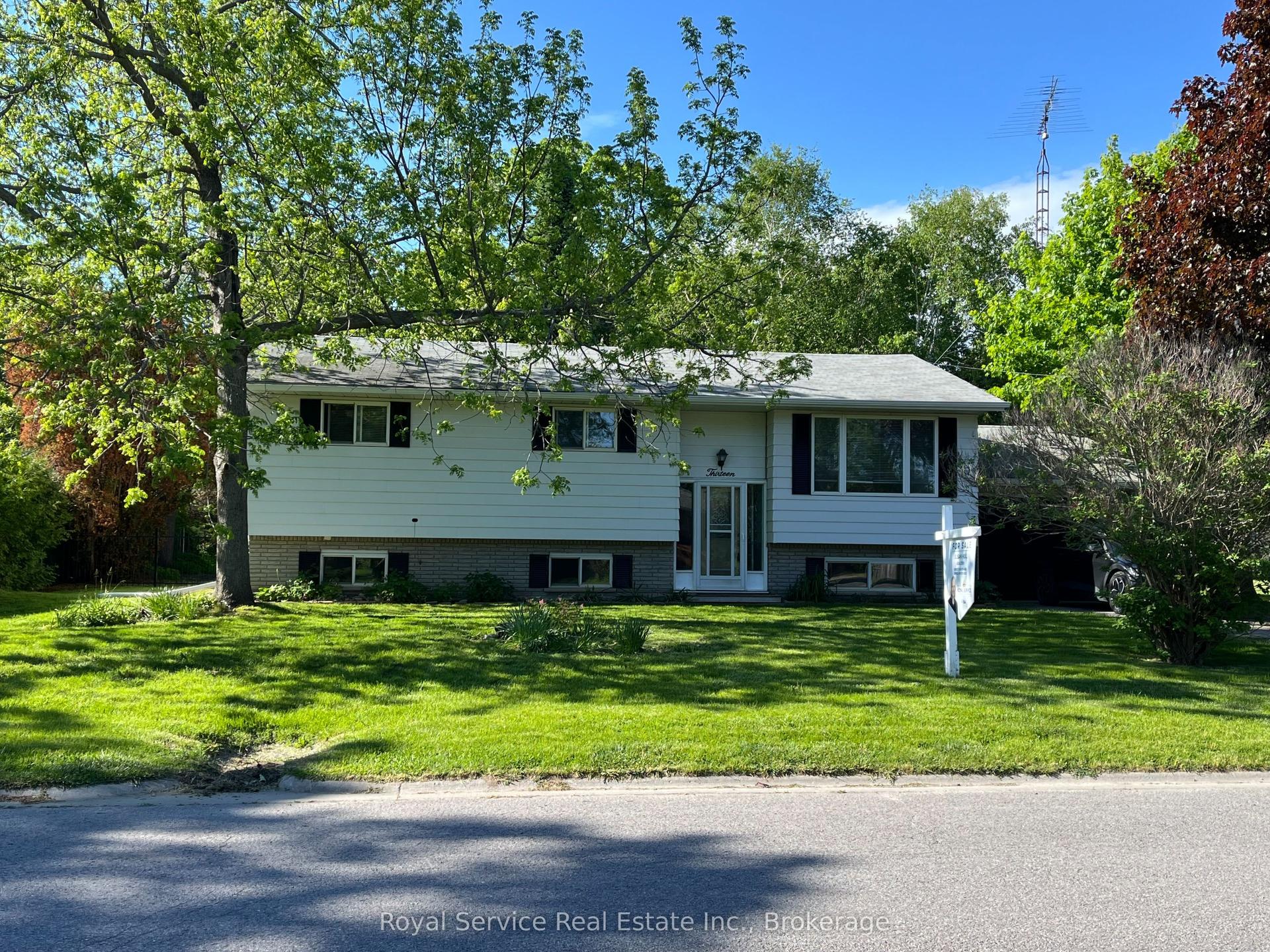 13 Creek Street — photo 1