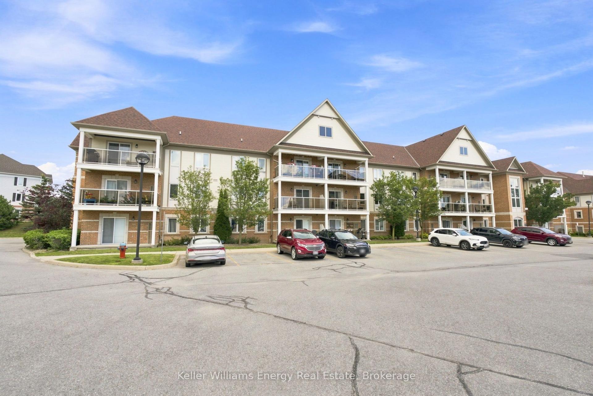 124 Aspen Springs Drive 204 #204, Clarington — Condo for sale, photo 1