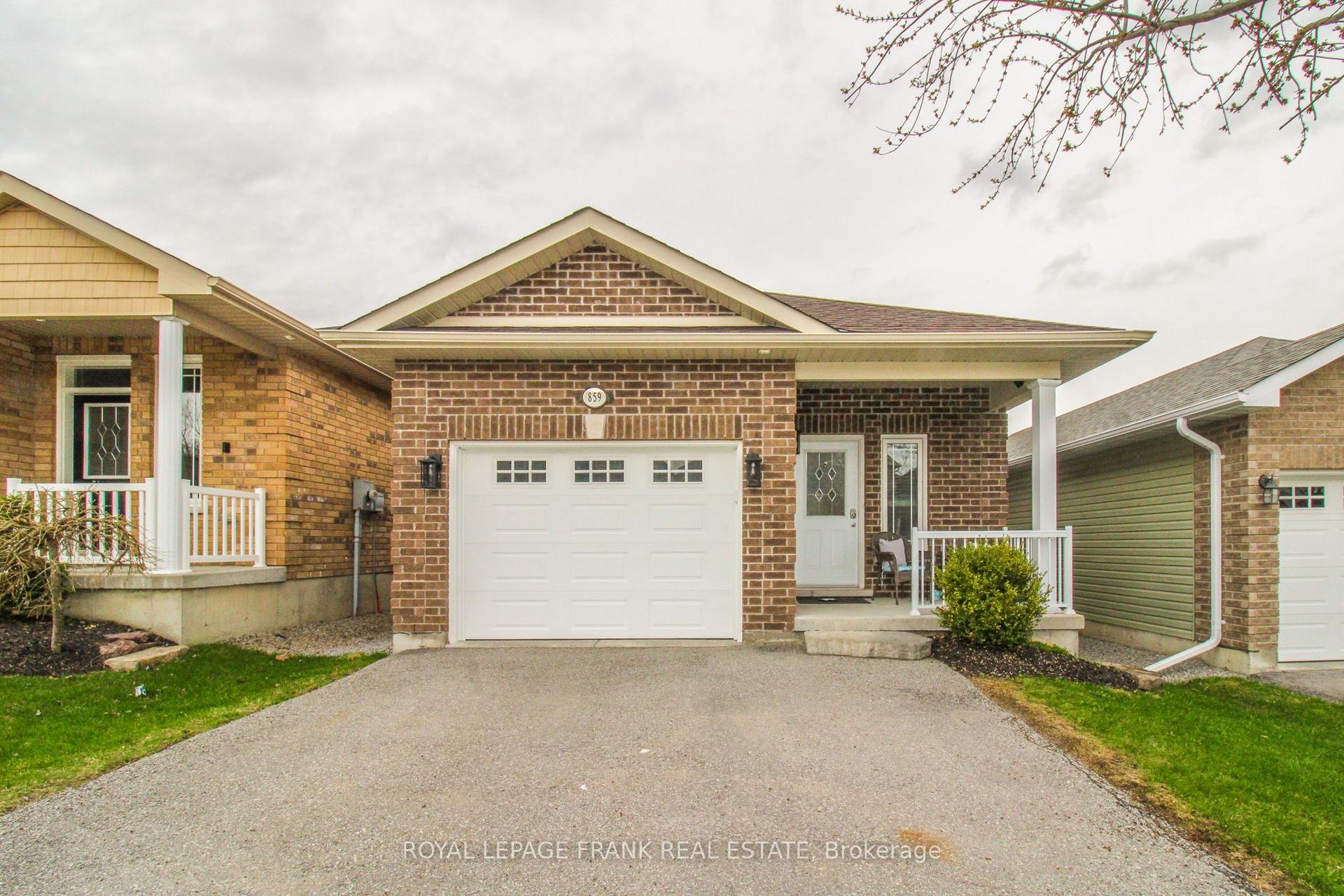 859 Emery Way — photo 1