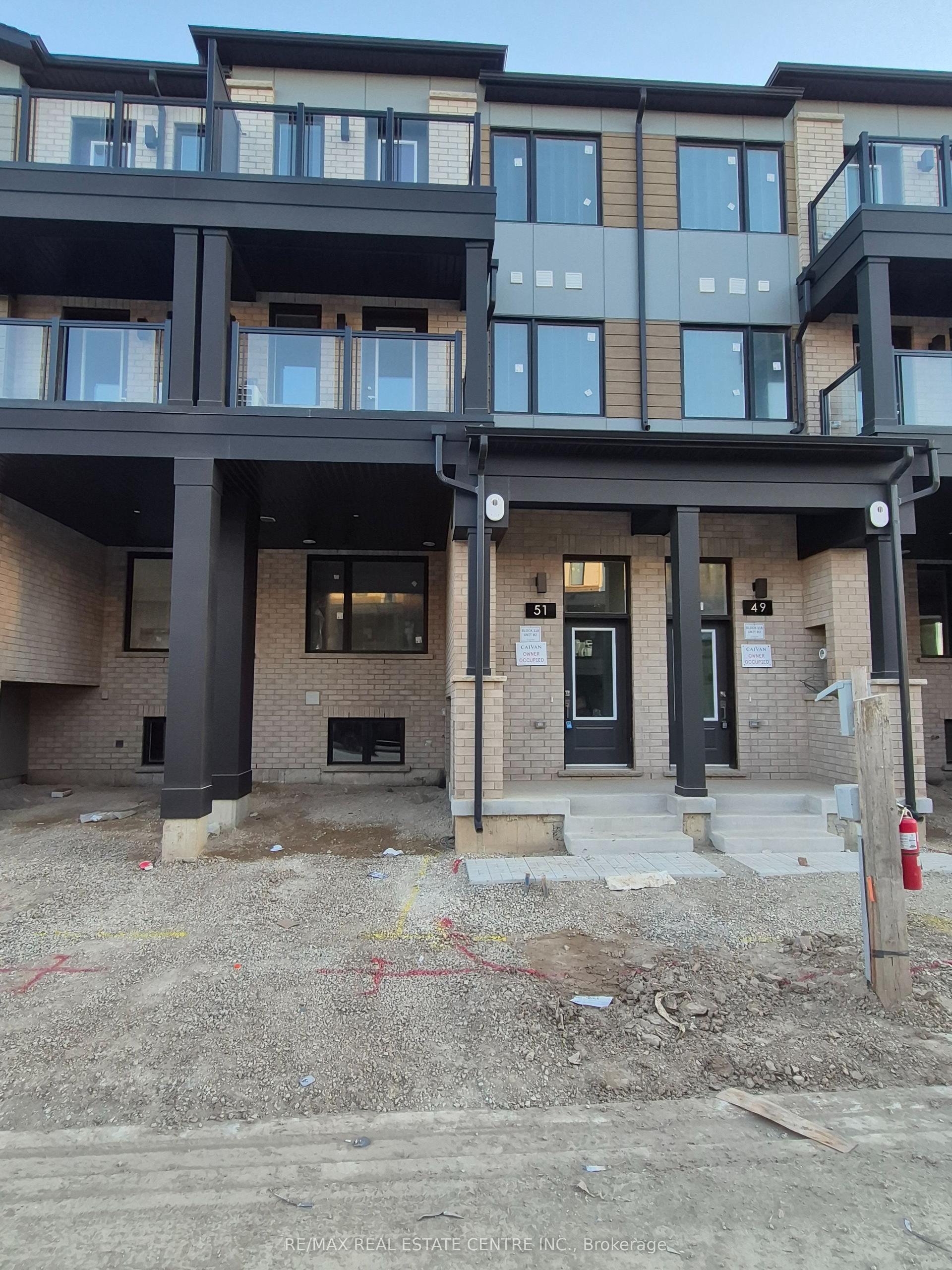51 Thornbird Crescent — photo 1