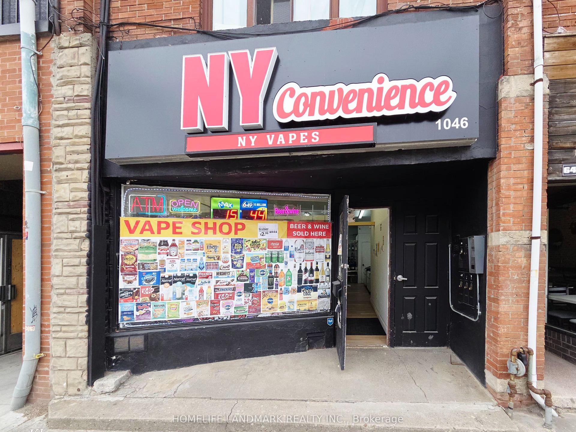 1046 Bathurst Street — photo 1