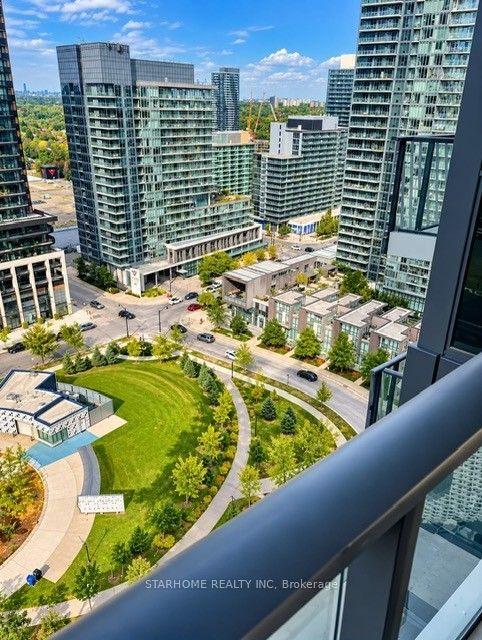 95 McMahon Drive 2109 #2109, Toronto — Condo for sale, photo 1