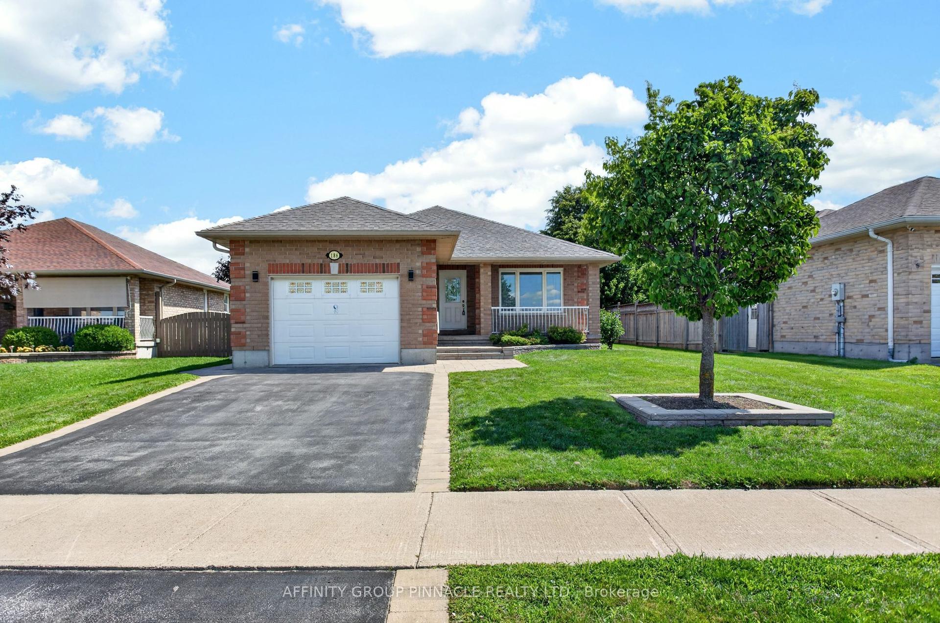 186 Mclaughlin Road, Kawartha Lakes — Detached for sale, photo 1