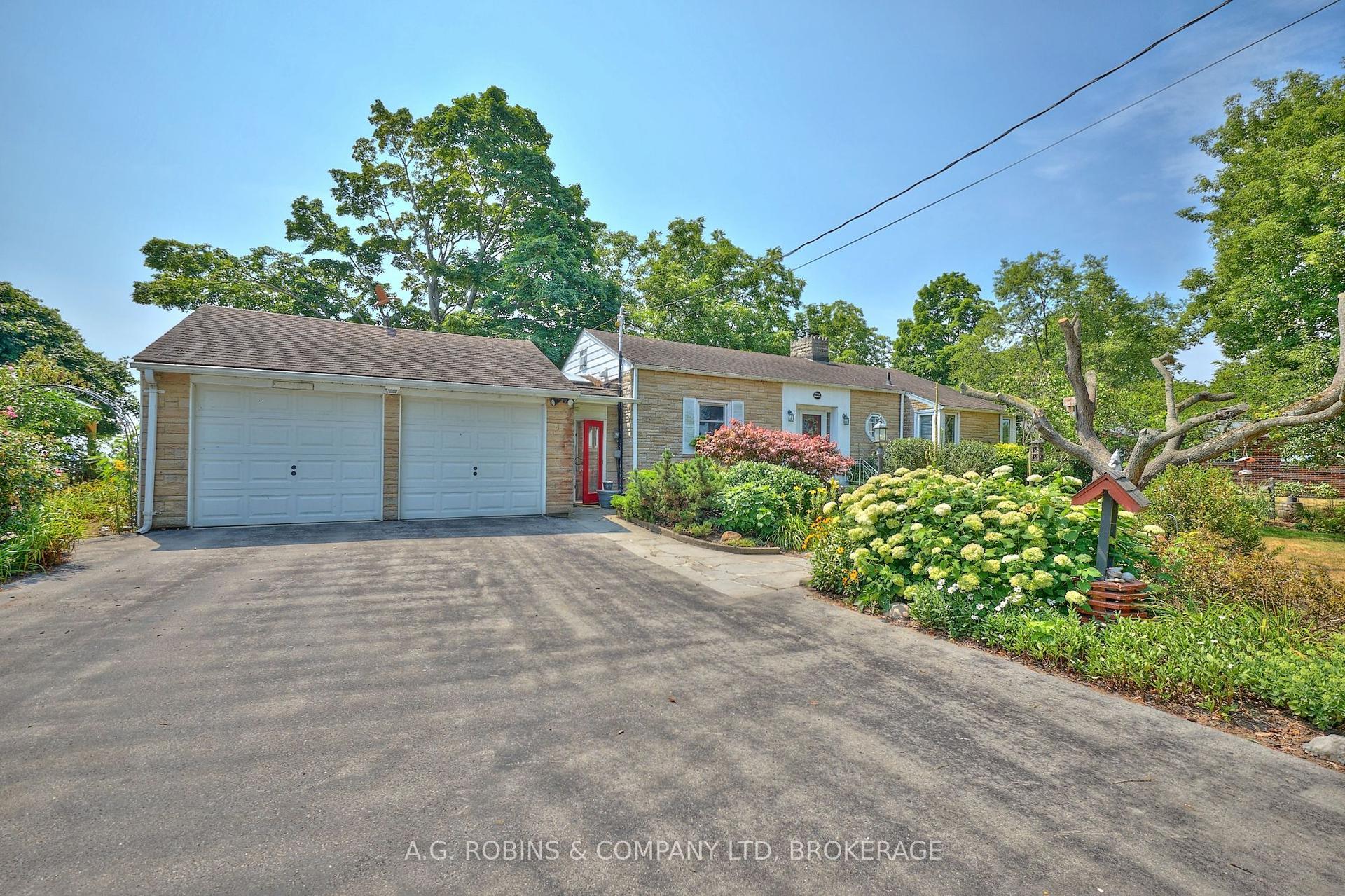 10773 Lakeshore Road — photo 1