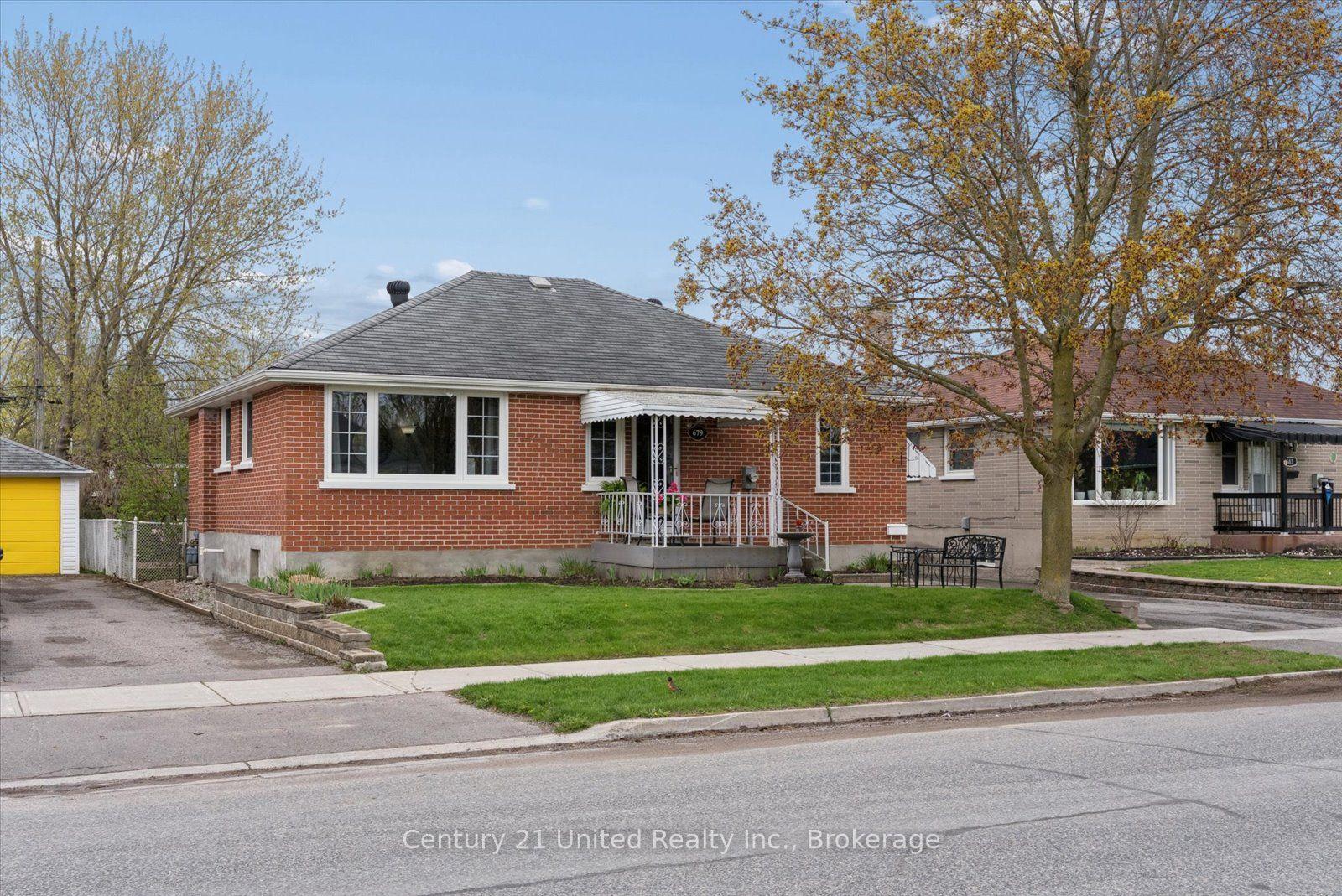 679 Bellaire Street — photo 1