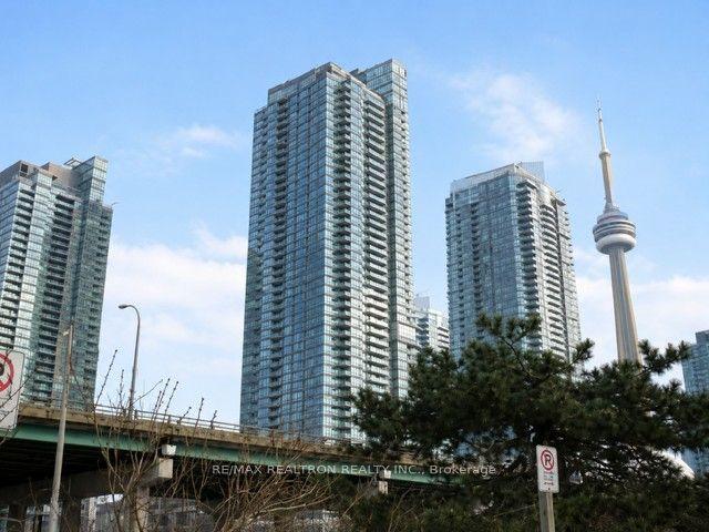 15 Fort York Boulevard 4503 #4503, Toronto — Condo for sale, photo 1